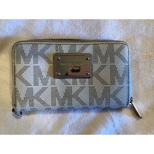 Michael Korda wallet